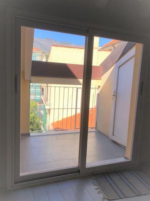 Budello Di Alassio, Ampio Appartamento Con Box Exterior foto